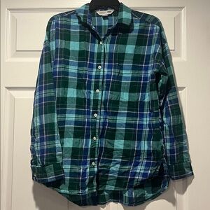 Old Navy The Boyfriend Shirt woman’s medium green blue plaid
